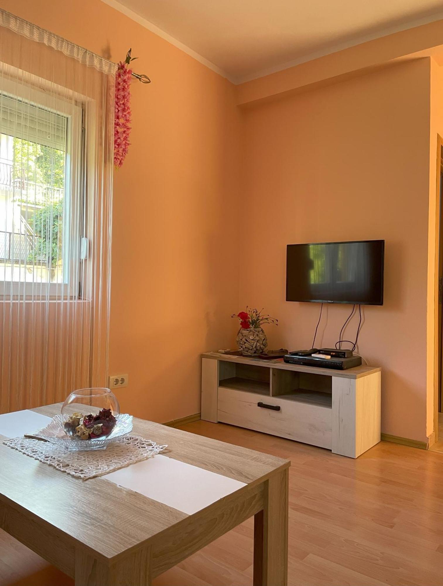 Apartments Simic Каменари Экстерьер фото