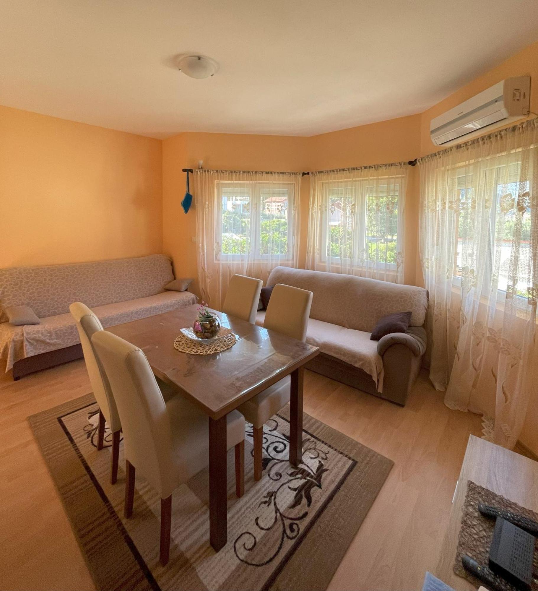 Apartments Simic Каменари Экстерьер фото